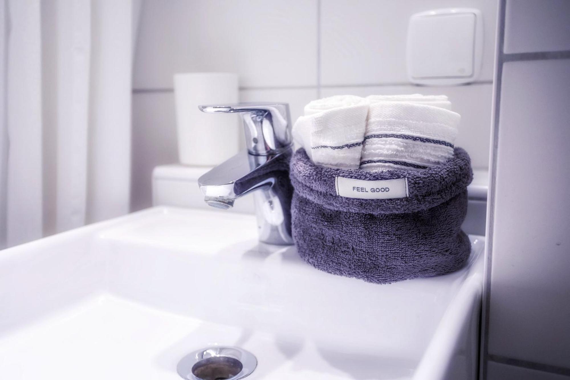 Charmantes Studio Apartment In Bestlage Im Stadtzentrum Mit Balkon & Self Checkin - City Loft 3 - Köln Ngoại thất bức ảnh